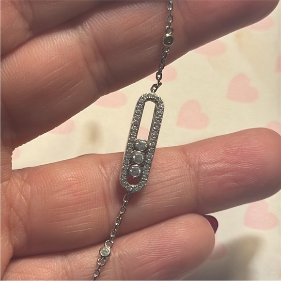 Elegant Silver Bracelet with Crystal Accents - Picture 2 of 3